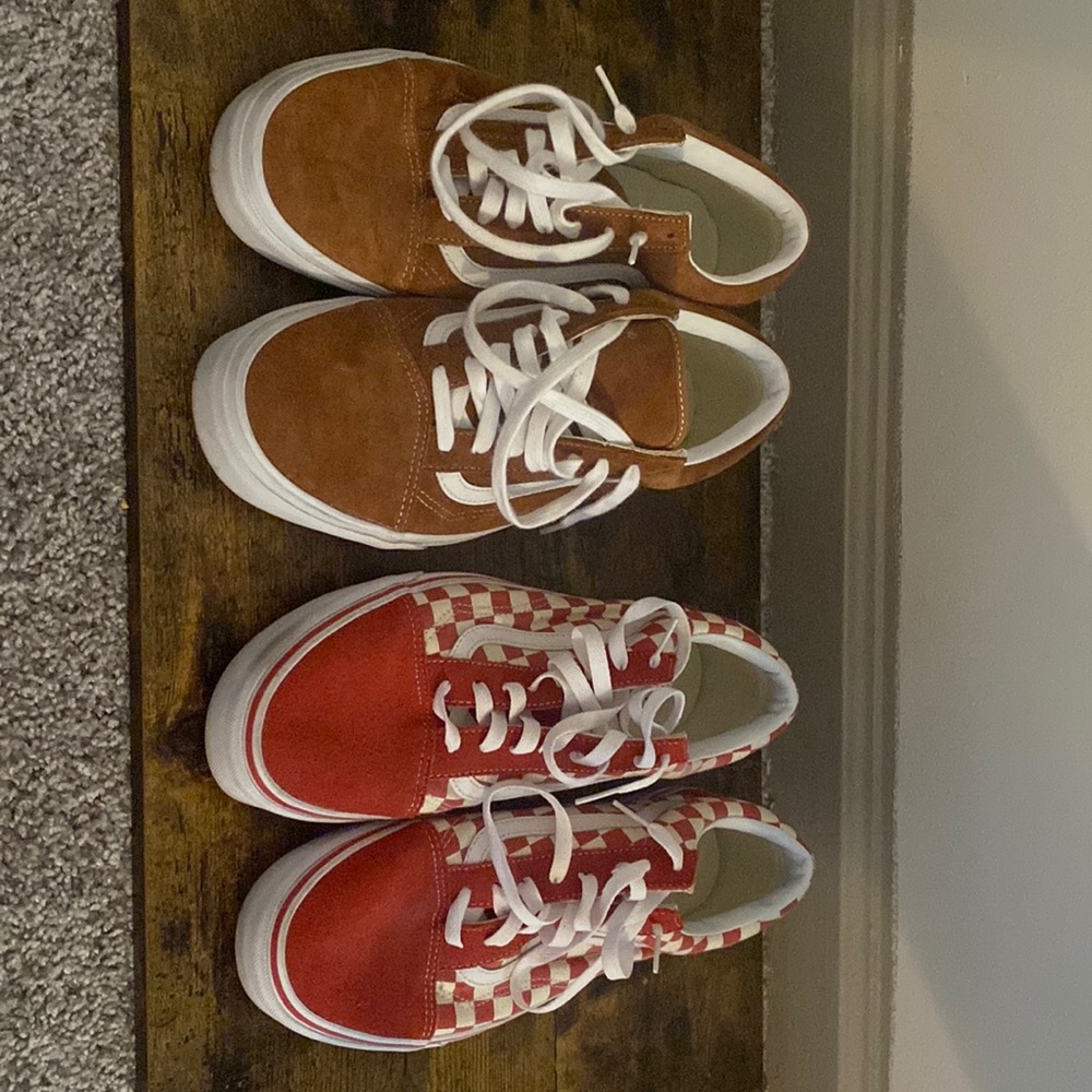 Two pair of vans sold as bundle! In very good condition